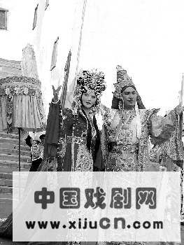 由国家京剧剧院和藏戏剧团联合制作的京剧《文成公主》今天与观众见面(图0
