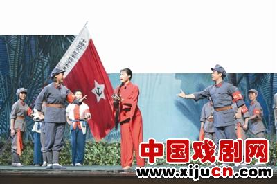 京剧《红色女兵》将在36年后重新编排，并将于11月5日和6日在国家大剧院上映(照片)
