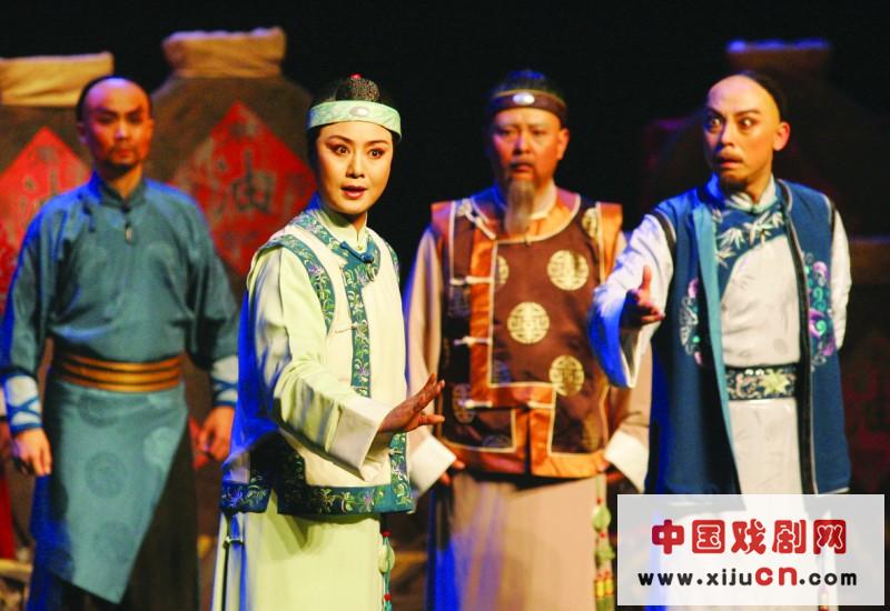 山西省选送的大型京剧《金德裕》为京剧艺术节开幕式表演。
