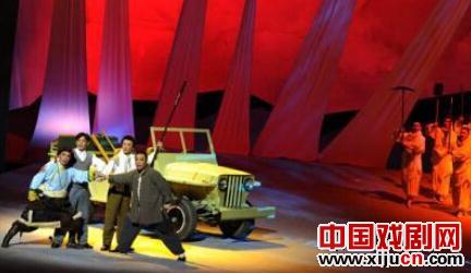 现代京剧《七个月零四天》将在青藏公路上上演。
