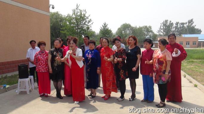 牛街民族之友评剧团在颐乐养老院演出受到热烈欢迎