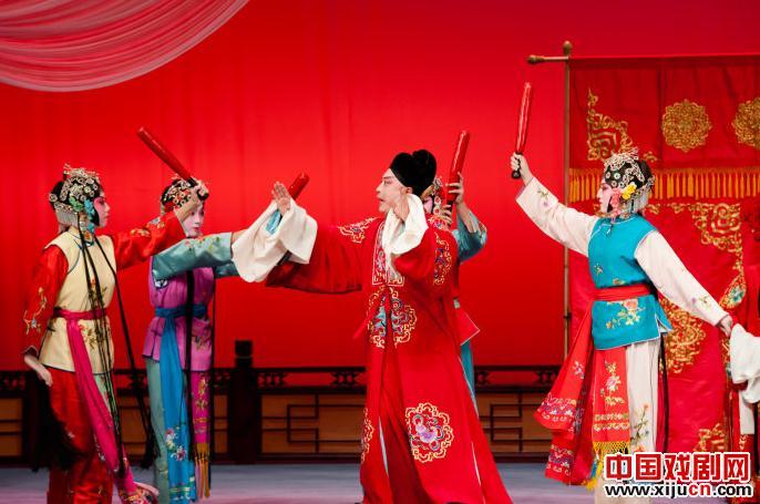 评剧《金玉奴》林夫人--杨润笙 饰 林润--王杰 饰 丫鬟--冯荣玲 饰