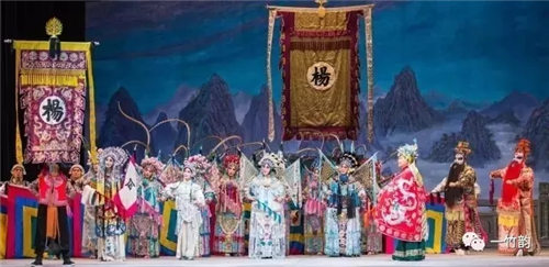 京剧《杨门女将》在珠海首演
