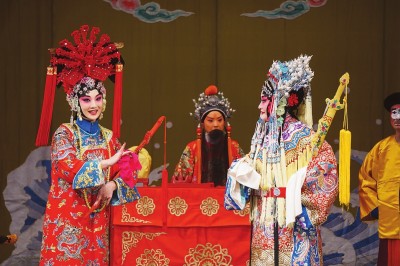 京剧《王宝钏》中《大登殿》