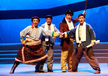 仙居的新现代京剧《七个月零四天》
