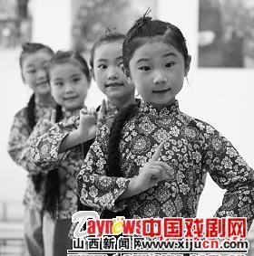 梅兰芳的家乡江苏泰州推出“京剧进课堂”
