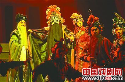 京剧《项羽》，一个重学生，参加了第六届中国京剧艺术节。
