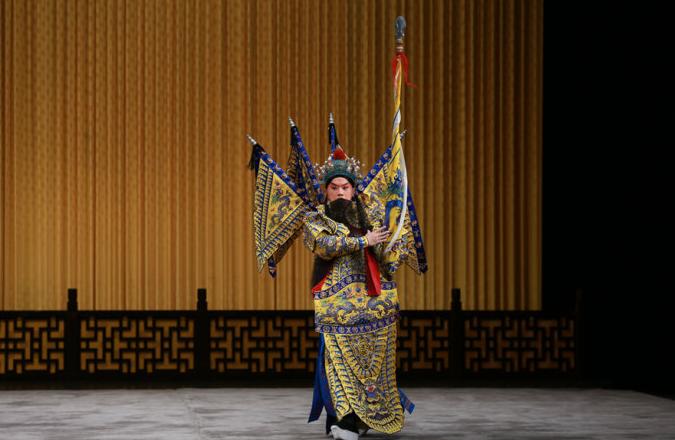 王一山在京剧《滑轮》中扮演兀术
