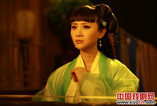 楚蓝蓝和新京剧队推出第二部京剧艺术电影《我住在长江头》
