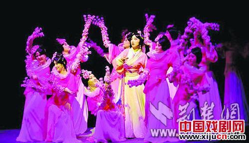 第六届湖南京剧院京剧节参加了话剧《广陵三号》的首映式
