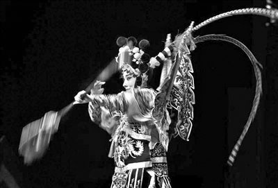 李二娥《大刀王怀女》