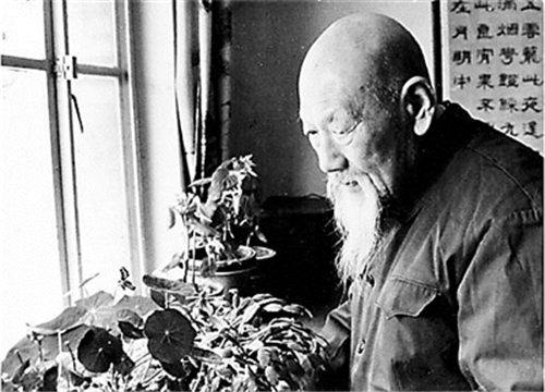 翁鸥虹的脸谱作品首次出版
