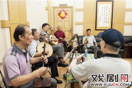 扬州大学京剧协会已经演唱京剧60年了
