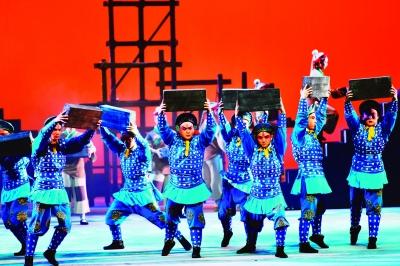 南京京剧团推出新原创京剧《大明城墙》
