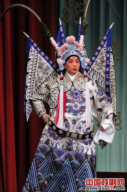 京剧和武术在梅剧院的第二场演出:王大兴主演了《金刚》
