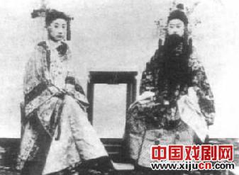 《为京都第三届庆祝会绘制真正的北京曲调全集》
