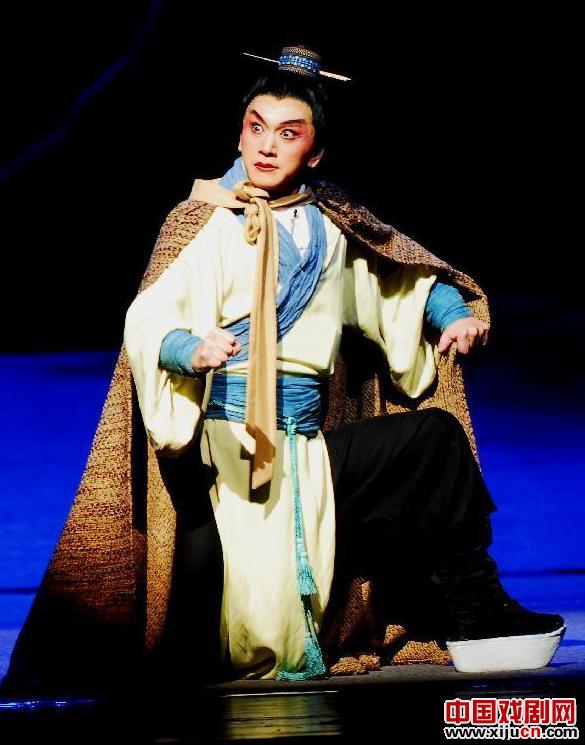 傅希如在第六届中国京剧艺术节上表演了京剧《广陵三》。
