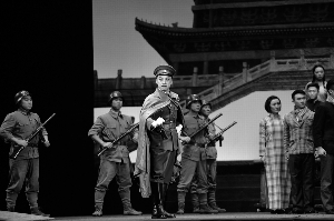 余奎之在南京领导了现代京剧《Xi安史》
