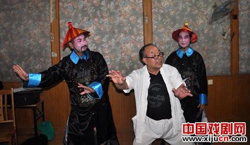 新田县原创京剧《风雨飘摇中的王鼎铭》将与广大观众见面。
