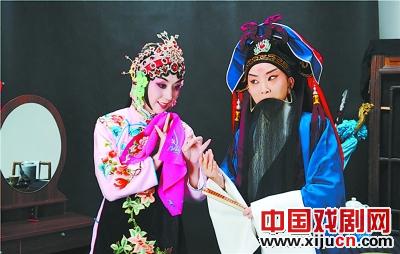 著名京剧演员王佩瑜出现在戏剧《一代名人》中
