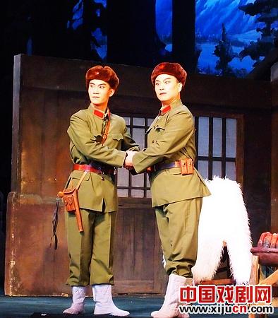 第二组国家京剧剧院在唐山元宵节上演了《智取虎山》。
