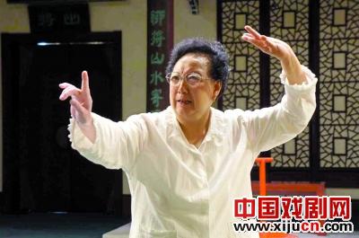 杜近芳:我希望在有生之年能教更多的学生戏剧。
