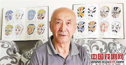 李惠森的《李氏家族史》讲述了一位京剧老艺术家的生活。
