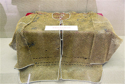 纪岩农捐赠戏剧材料展
