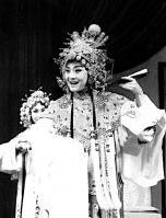 你知道京剧的辉煌和瓶颈
