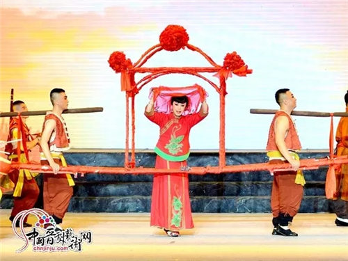 金剧《红高粱》于11月10日在少年宫表演艺术中心上演。
