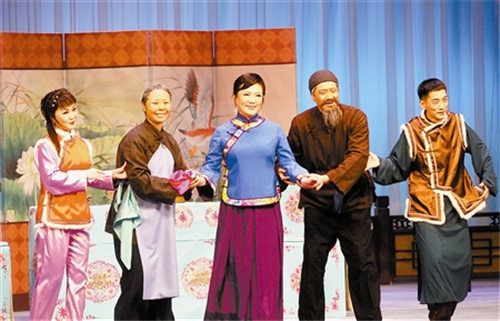 天津市评剧白派剧团演出传统名剧《劝爱宝》