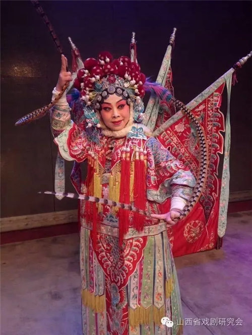 京剧表演艺术家王万梅的弟子张术平
