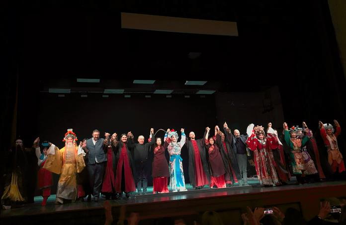 中国国家京剧《图兰朵》在罗马首映
