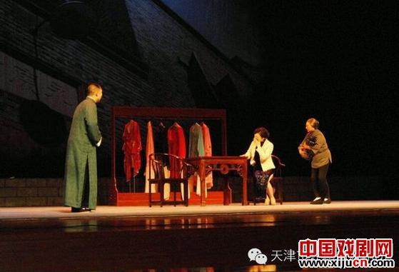 评剧《海棠红》