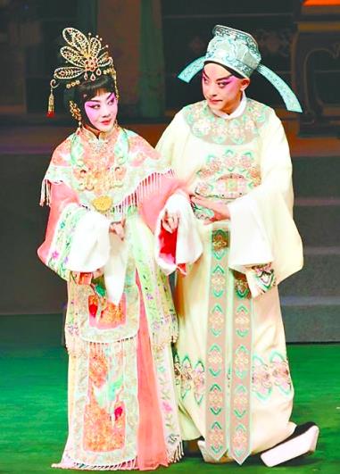 京剧《皇女花》13日在武汉上映
