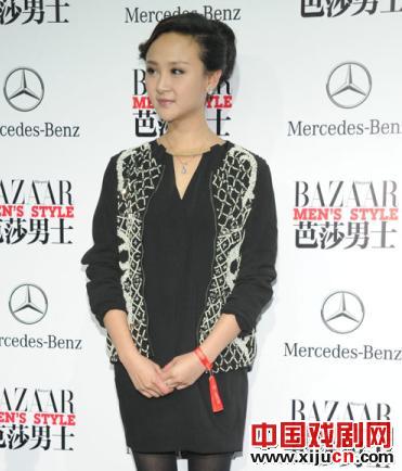 “新京剧”楚·蓝蓝出席2012年巴博萨男人味成功人士颁奖典礼
