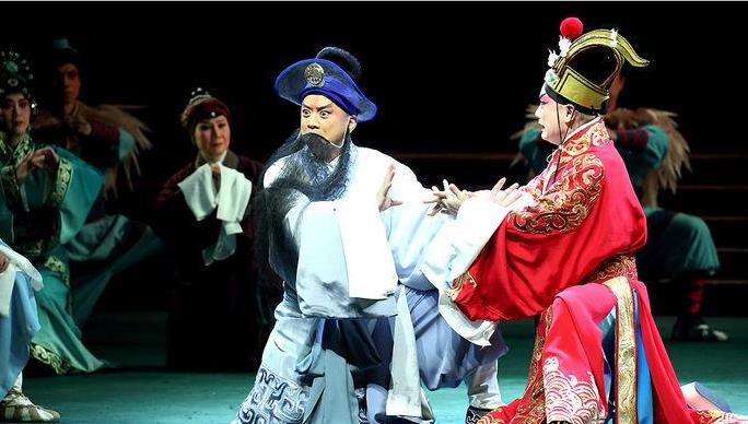 10月12日和13日，新的历史京剧《郑高夫》在大宁剧院上演。
