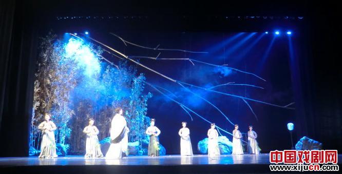 新编京剧《浣花吟》