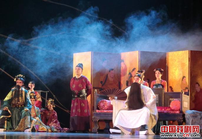 新编京剧《浣花吟》