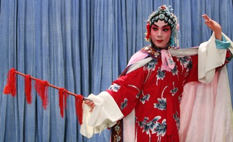 传统京剧《红拂传》今晚将在梅兰芳大剧院上演。
