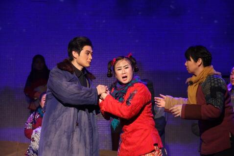 现代金剧《焦尤鲁》教育党员干部忠诚廉洁
