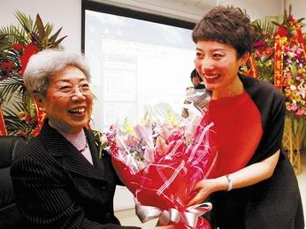 王梦云喜欢接受天津京剧剧院的年轻演员李琳为弟子。
