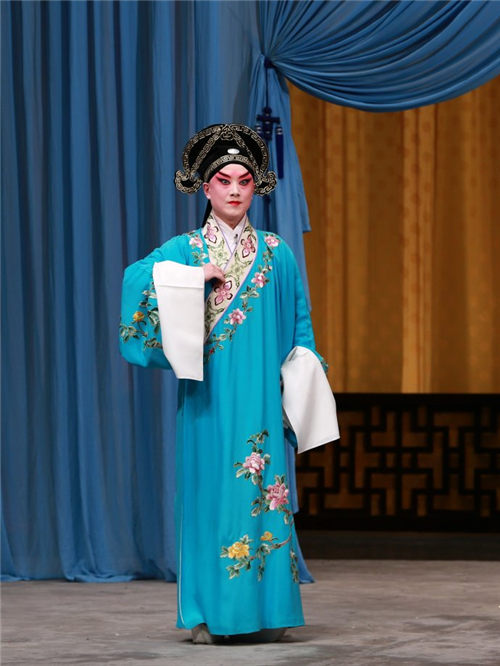 京剧《十三妹》杨楠饰演安骥