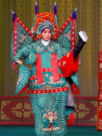 天津京剧院将于2019年3月12日演出《电车》和《迎接龙袍女王》。
