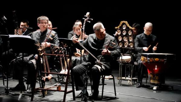 在梅边 九歌——魏海敏梅派曲集