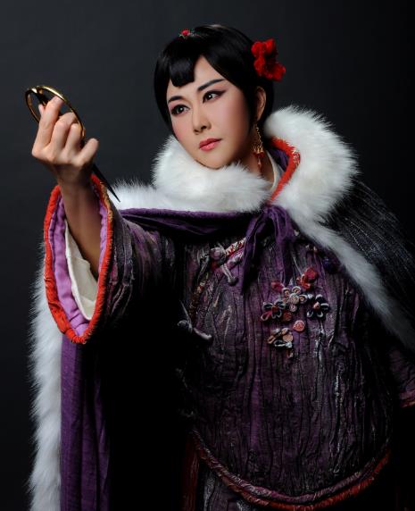 京剧《风雨老腔》秀英