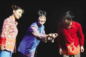 天津平剧剧团三部原创大型话剧《非凡的母亲》在中国平剧剧院精彩演出
