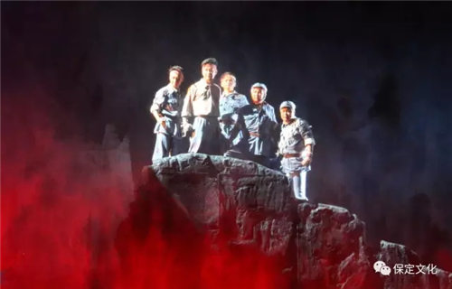 京剧狼牙山回归保定故里
