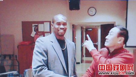 五环京剧团进入美国高校演出
