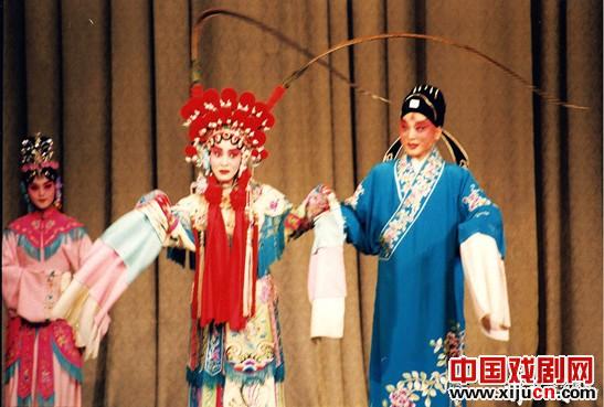 传统京剧《虹桥送珠》
